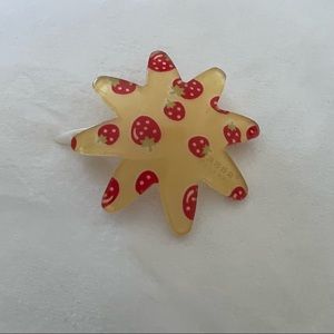 Strawberry starfish hair clip